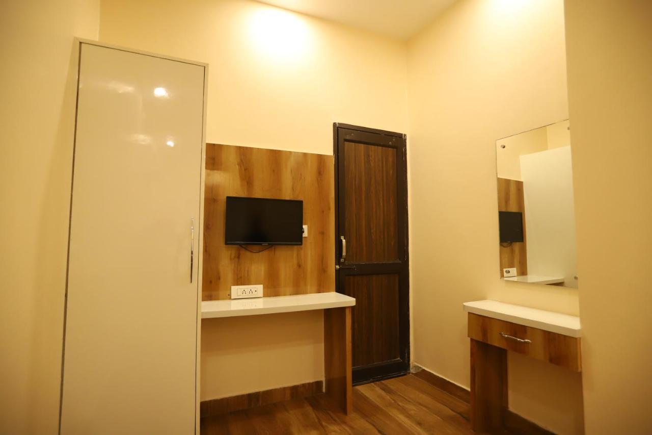 The Park View Hotel Amritsar Exterior foto